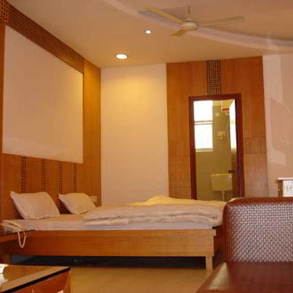 Hotel Mandakini Plaza Kanpur Exterior foto
